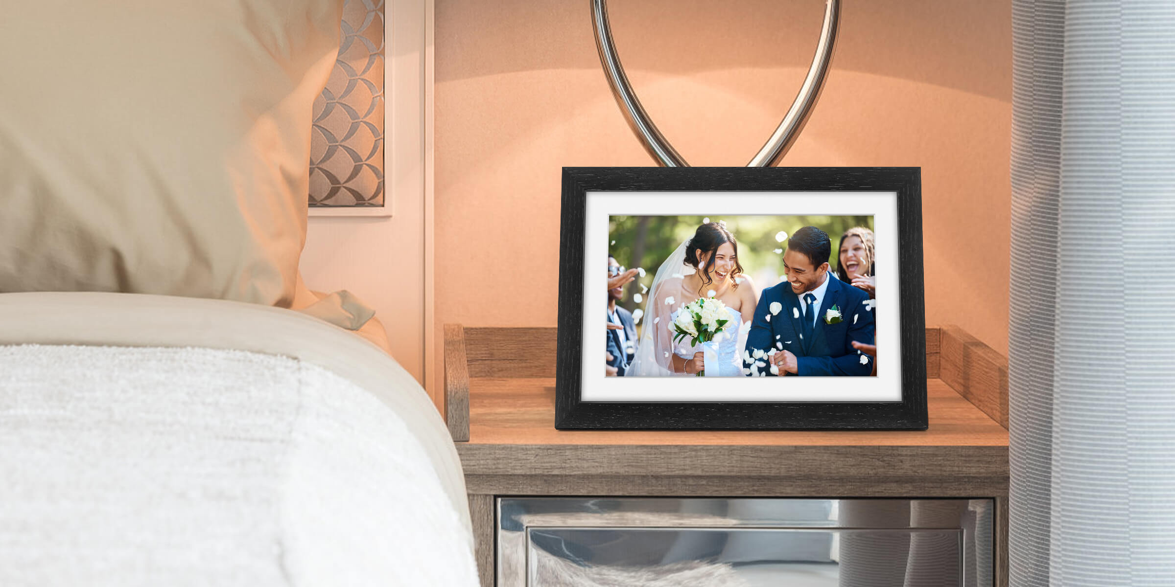 black-photo-frame