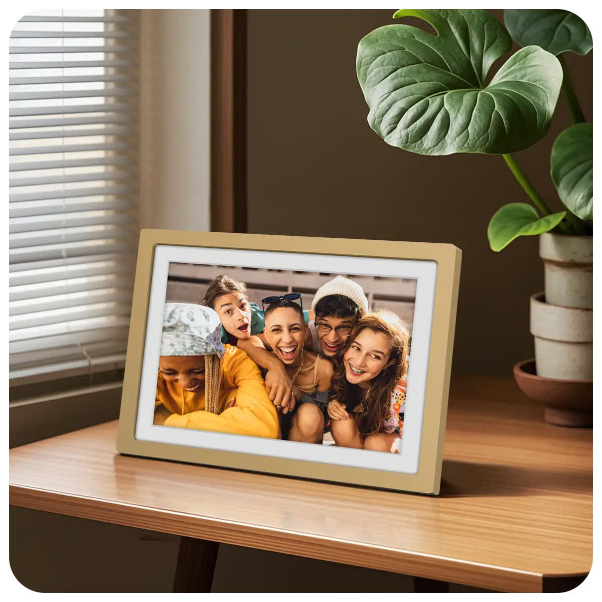 10-inch-frameo-digital-picture-frame-gold