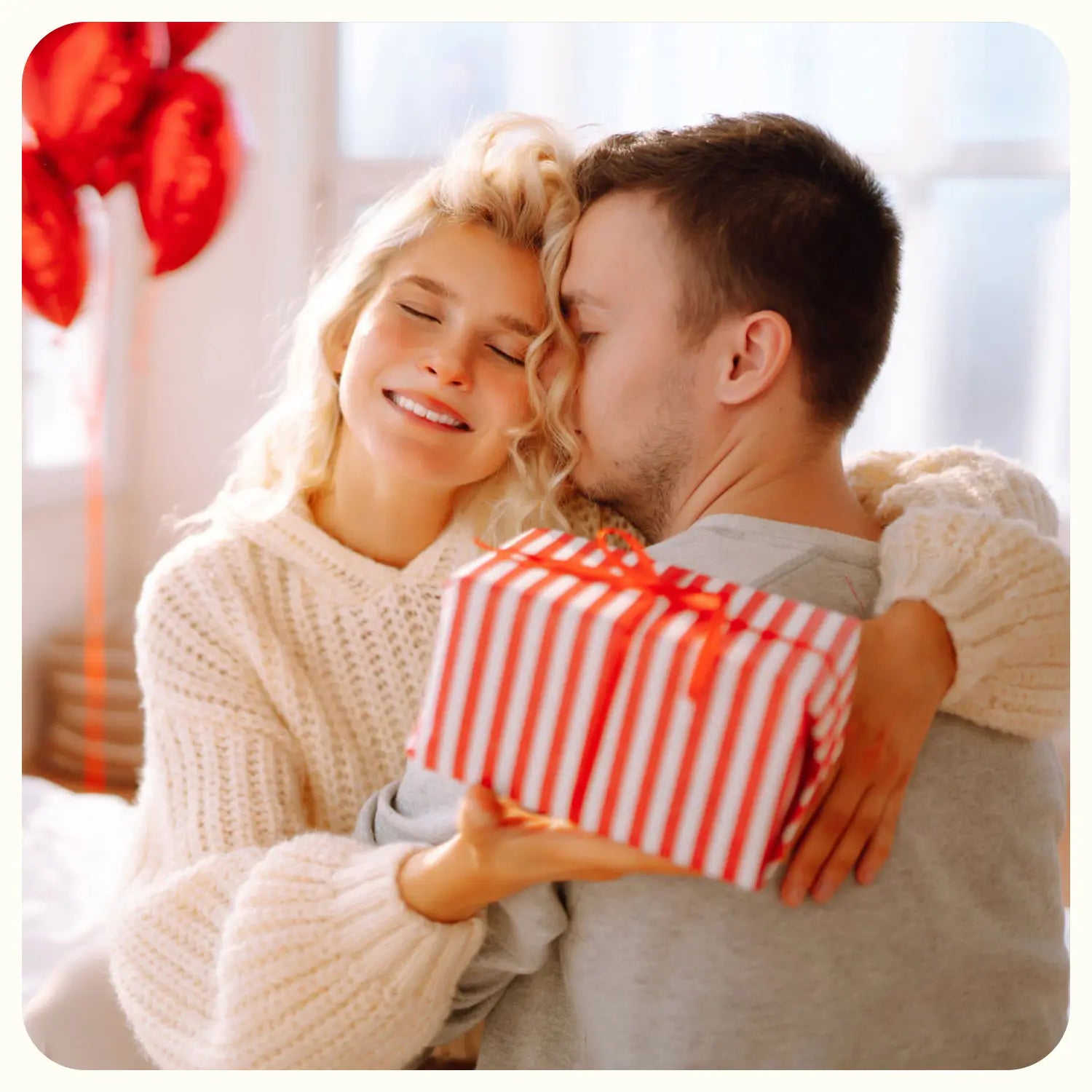 digital-picture-frame-perfect-gift-for-anniversary