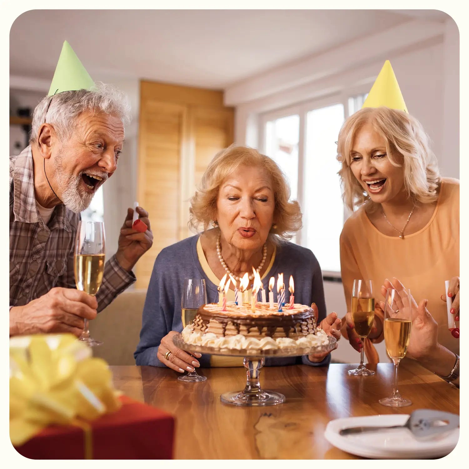 digital-picture-frame-perfect-gift-for-birthday