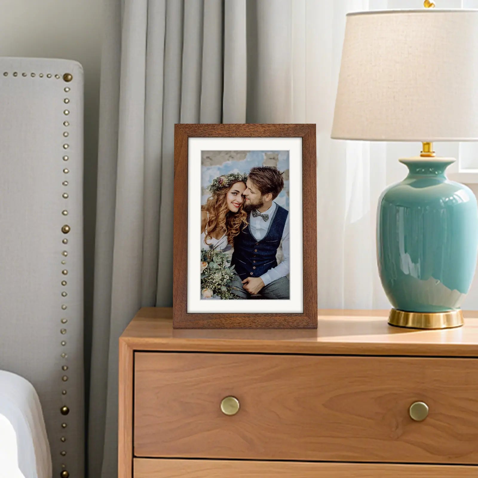 photo-frame-perfect-in-bedroom